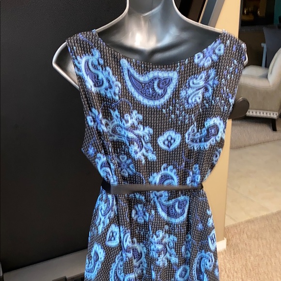 Blue Patterned Dress - Picture 4 of 9